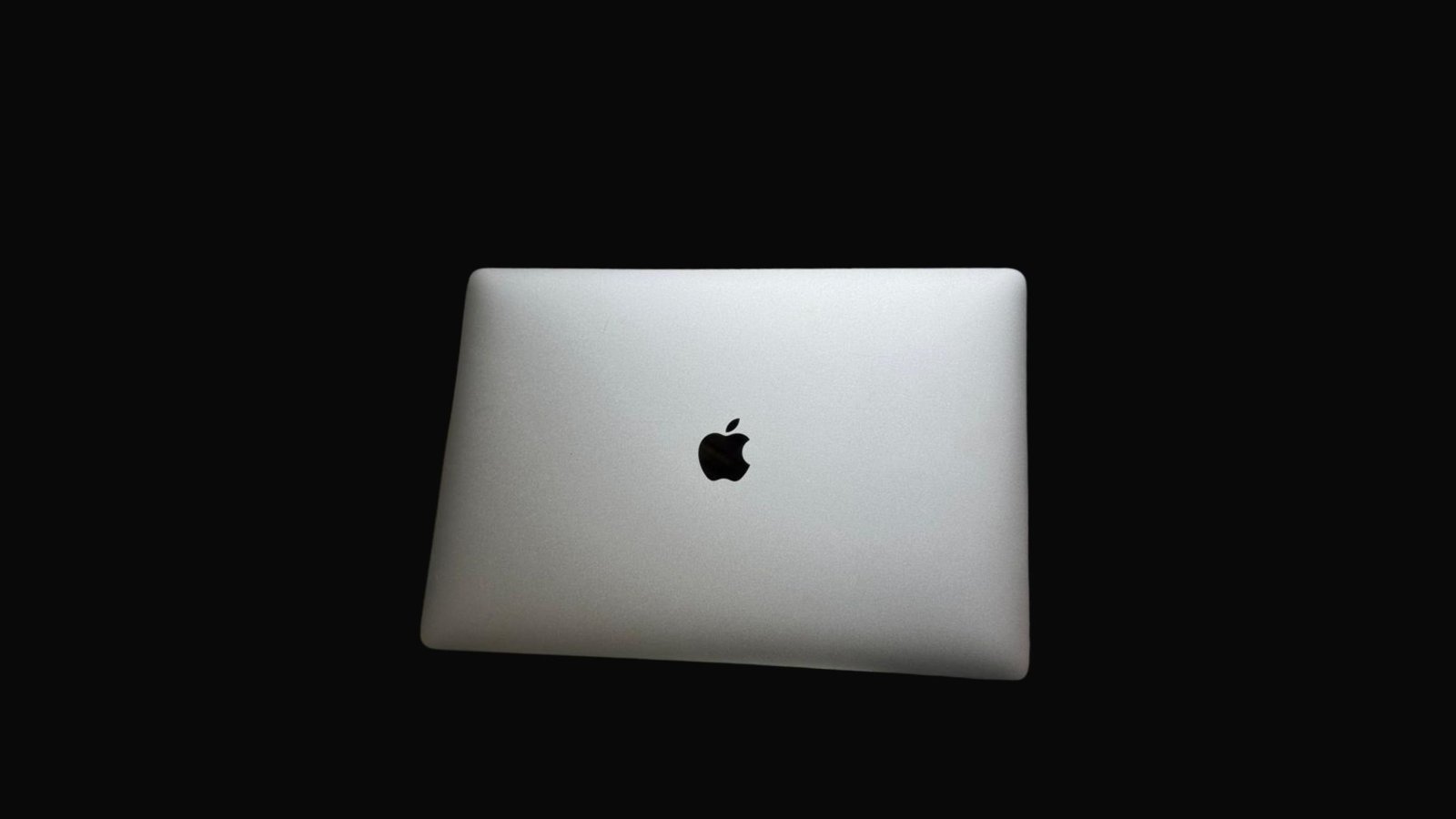 Cost to repair a MacBook screen in Kampala at Microstar Andy Majestic Plaza