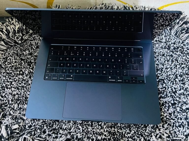 MacBook Air 13 M3 Screen Replacement Majestic Plaza in Kampala (2026): What to Expect - featured image at MicroStar Andy Kampala