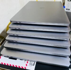 MacBook Air 13 M5 Screen Replacement Majestic Plaza in Kampala (2026): What to Expect - featured image at MicroStar Andy Kampala